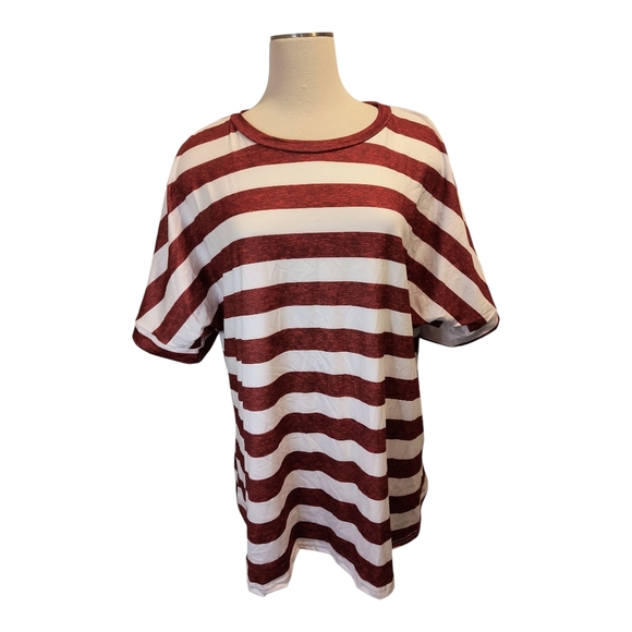 Women's Plus Size Striped Top - Picture 1 of 6